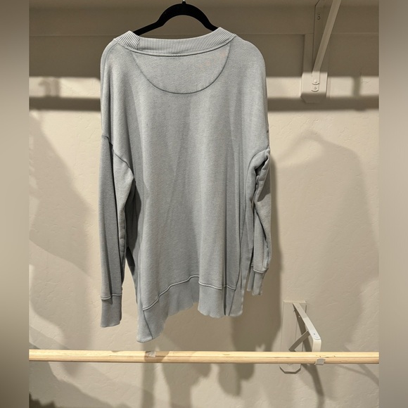 Sweater - Picture 3 of 4